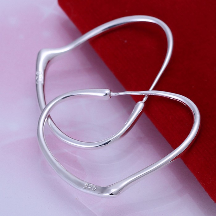 SE028 Silver Jewelry Heart Hoop Earrings For Women